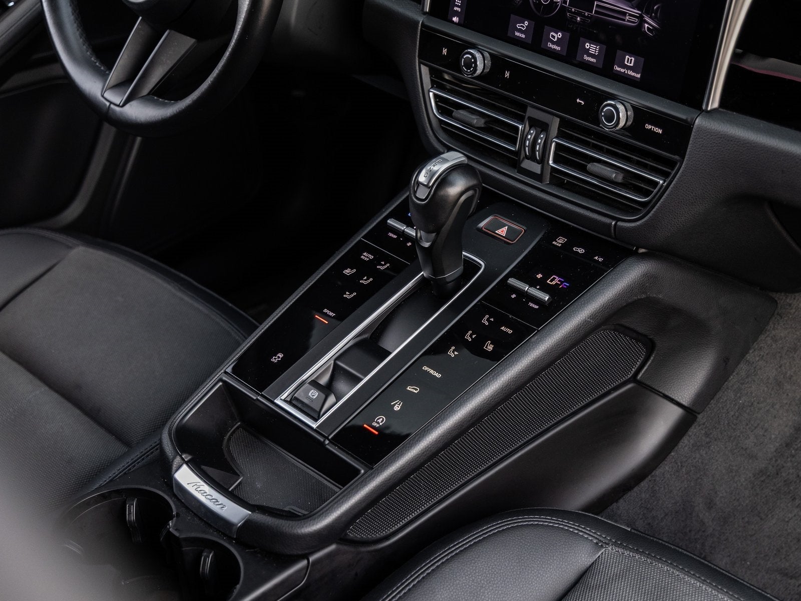 2023 Porsche Macan Macan (MY23)