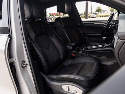 2023 Porsche Macan Macan (MY23)