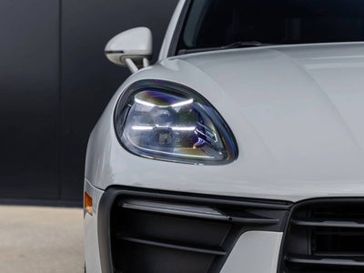 2023 Porsche Macan Macan (MY23)