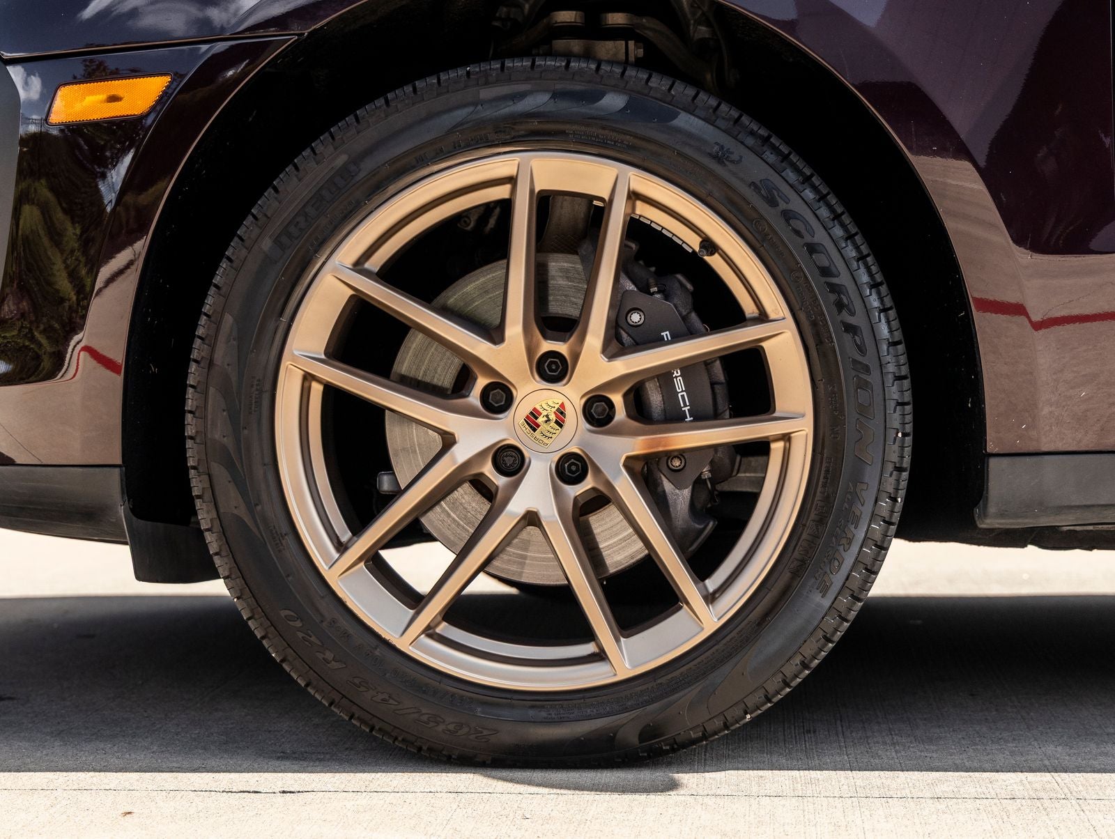 2023 Porsche Macan Macan (MY23)
