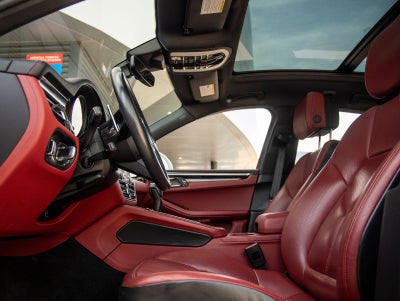 2023 Porsche Macan Macan (MY23)