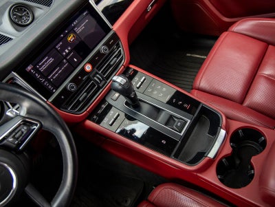 2023 Porsche Macan Macan (MY23)