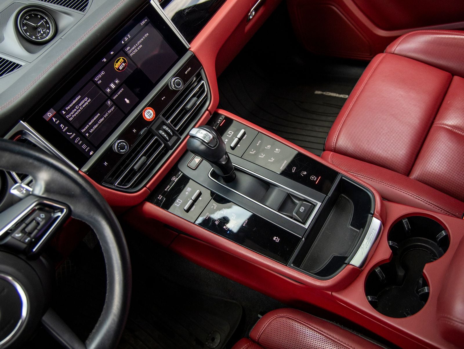 2023 Porsche Macan Macan (MY23)