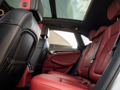 2023 Porsche Macan Macan (MY23)