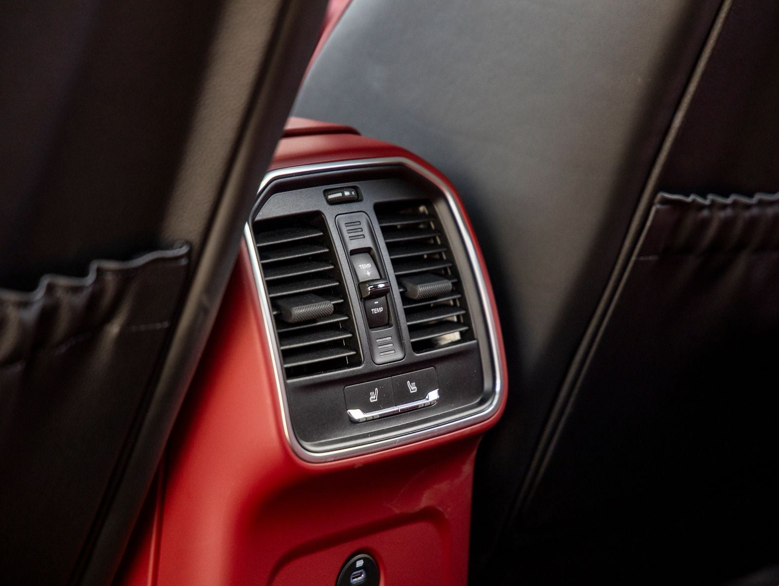 2023 Porsche Macan Macan (MY23)