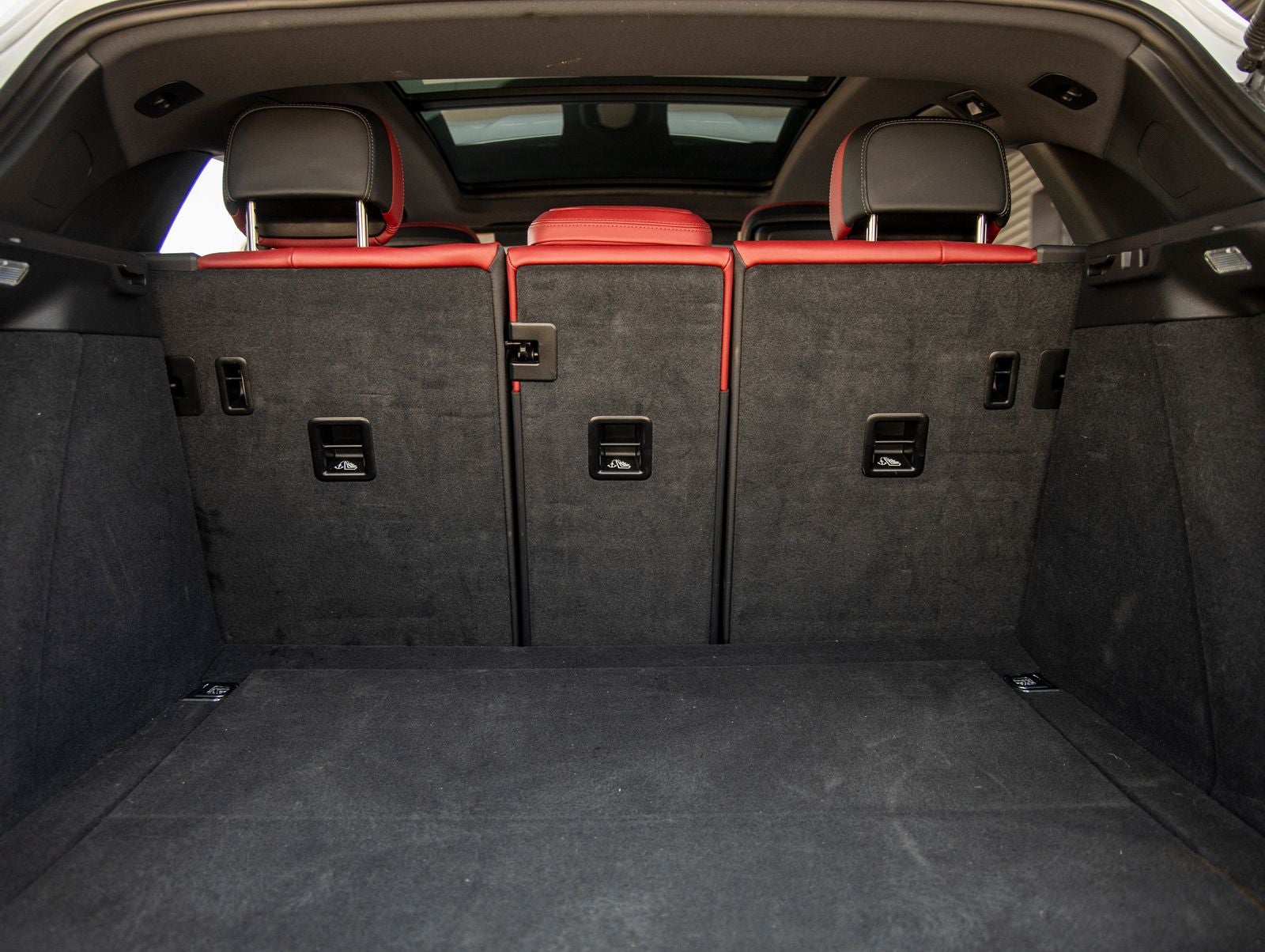 2023 Porsche Macan Macan (MY23)