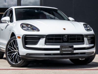 2023 Porsche Macan Macan (MY23)