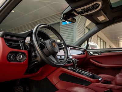 2023 Porsche Macan Macan (MY23)