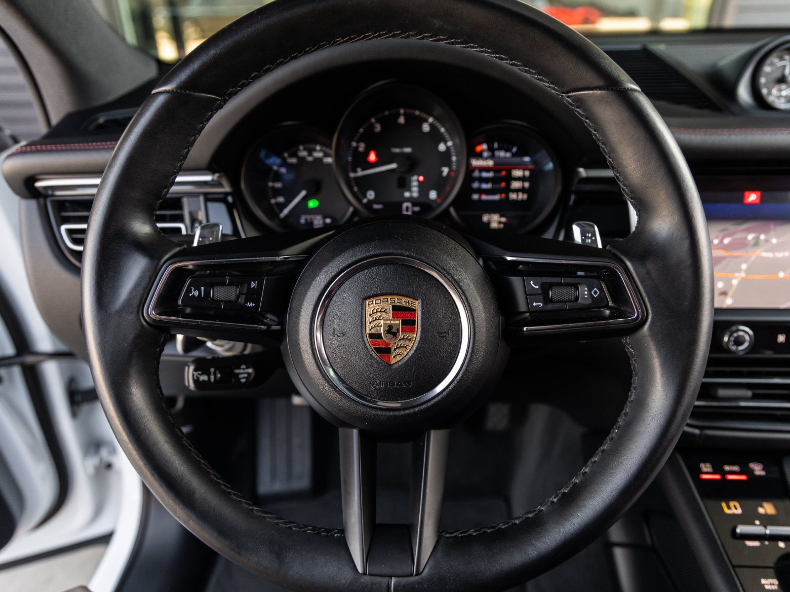 2023 Porsche Macan Macan