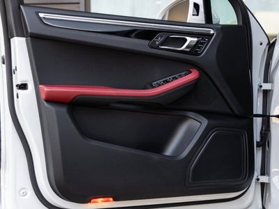 2023 Porsche Macan Macan