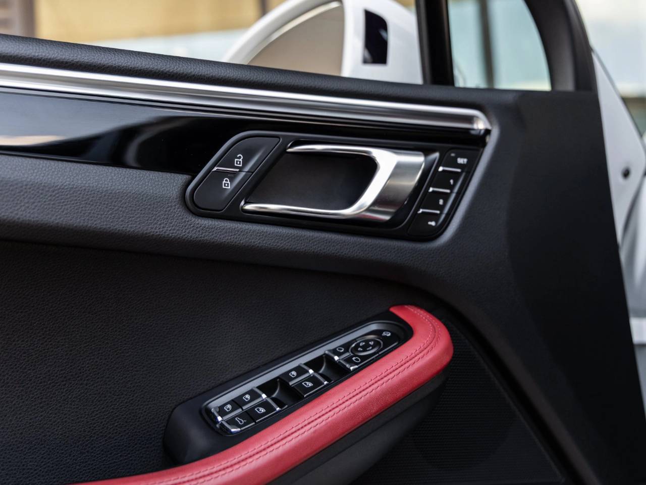 2023 Porsche Macan Macan