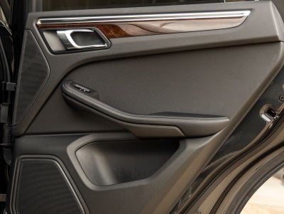 2024 Porsche Macan AWD