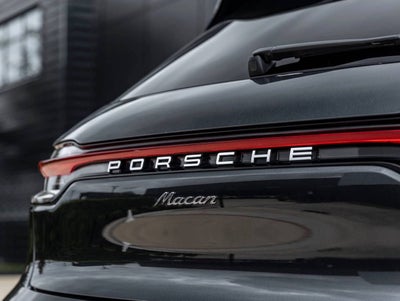 2024 Porsche Macan AWD