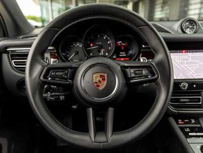 2024 Porsche Macan AWD