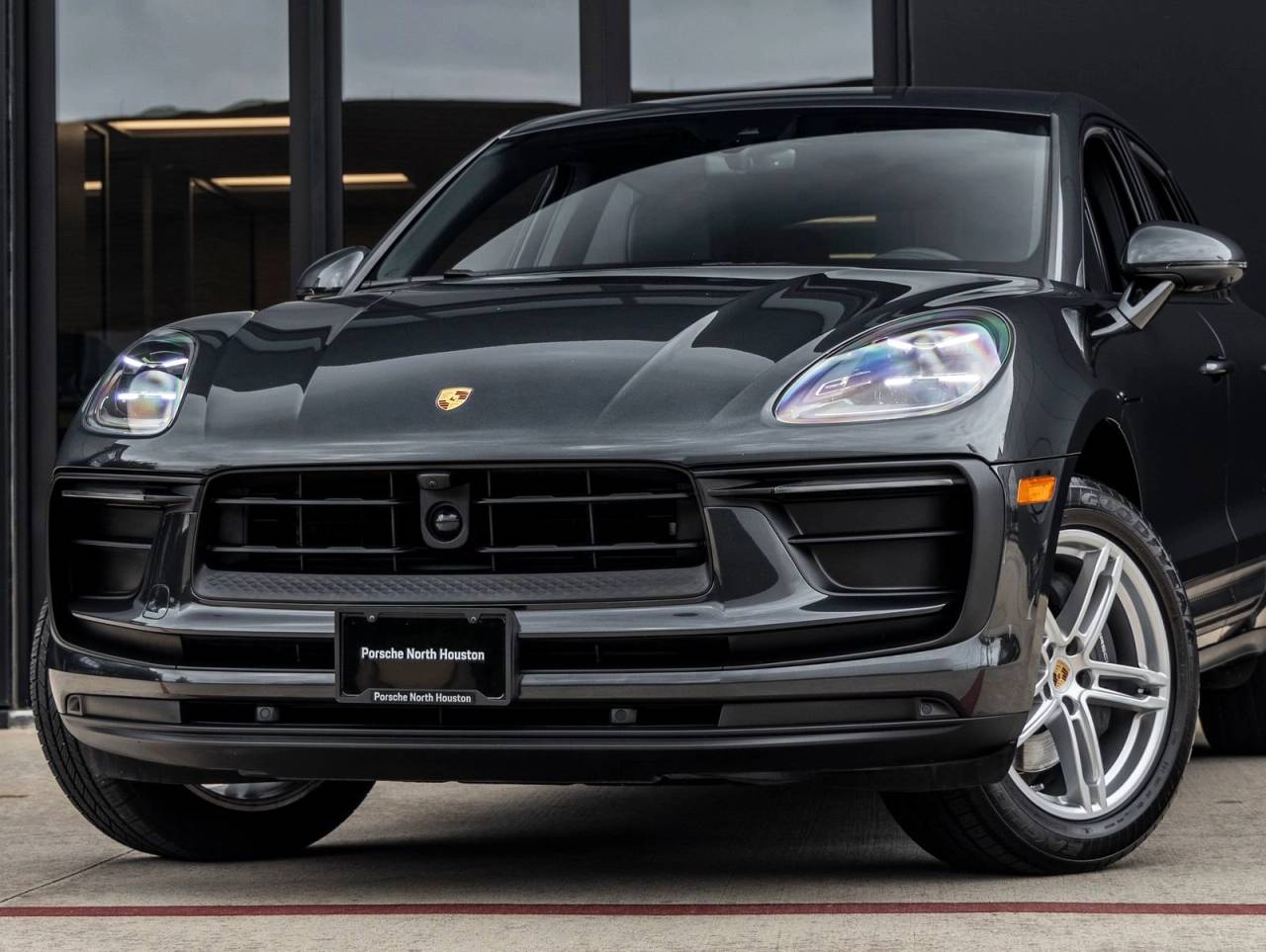 2024 Porsche Macan AWD