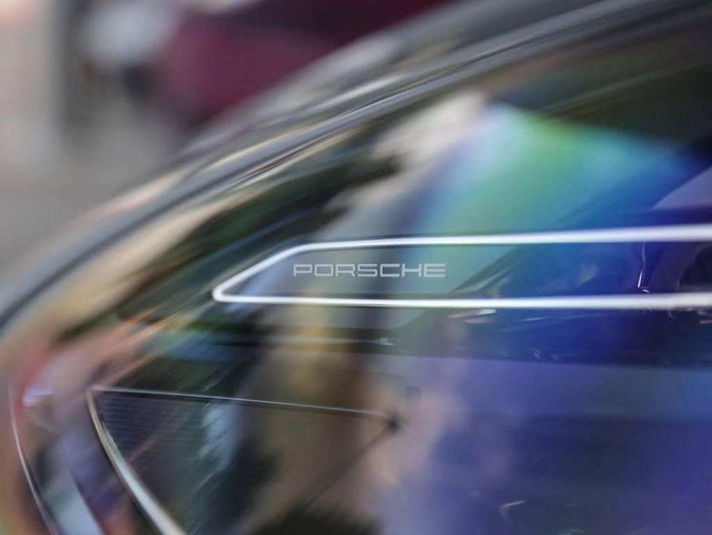 2025 Porsche Macan AWD