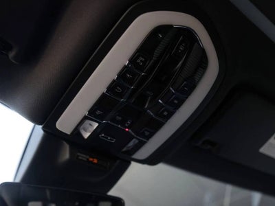 2025 Porsche Macan AWD