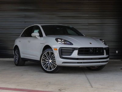 2025 Porsche Macan AWD