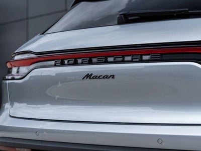 2025 Porsche Macan AWD
