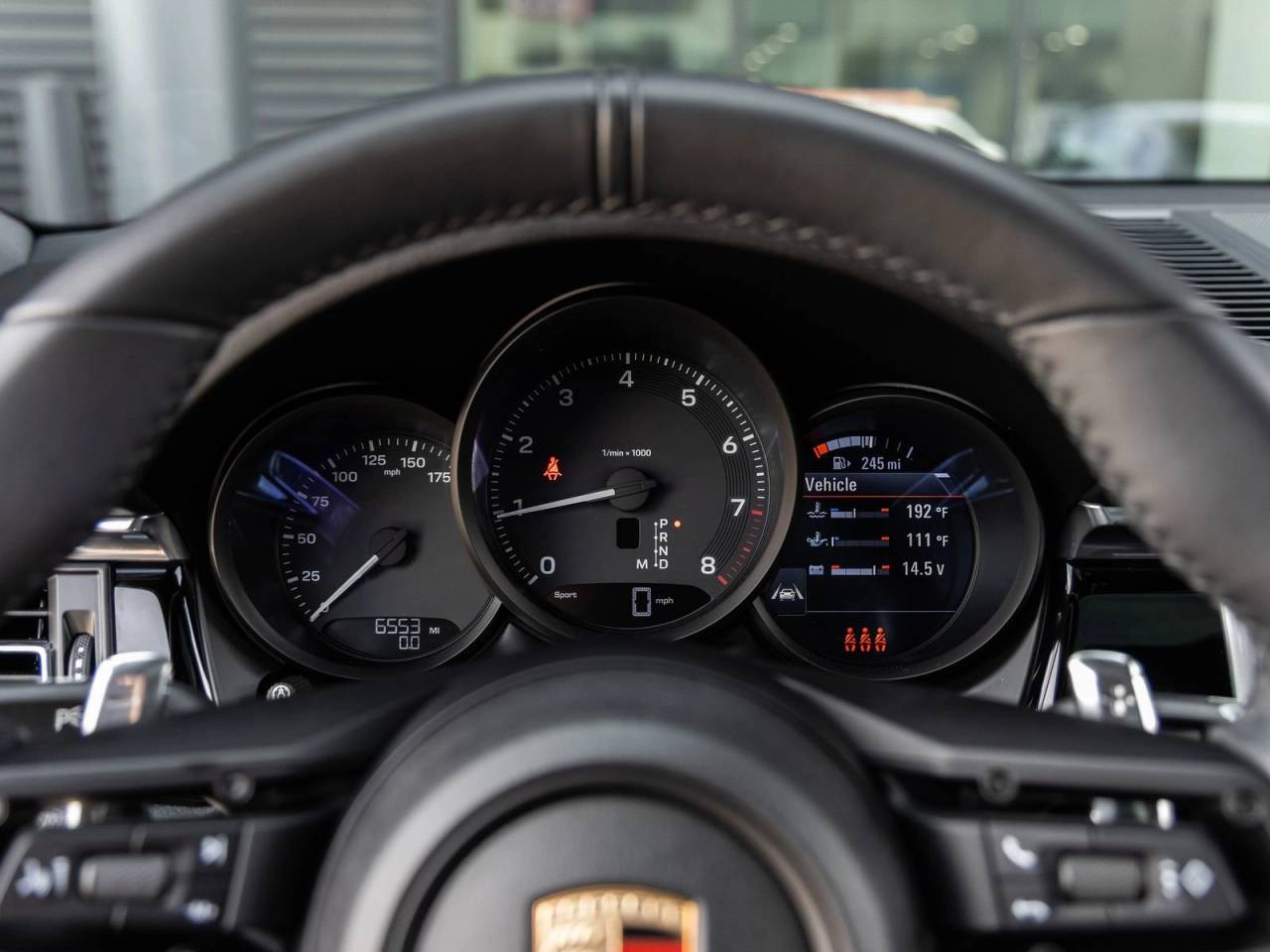 2025 Porsche Macan AWD