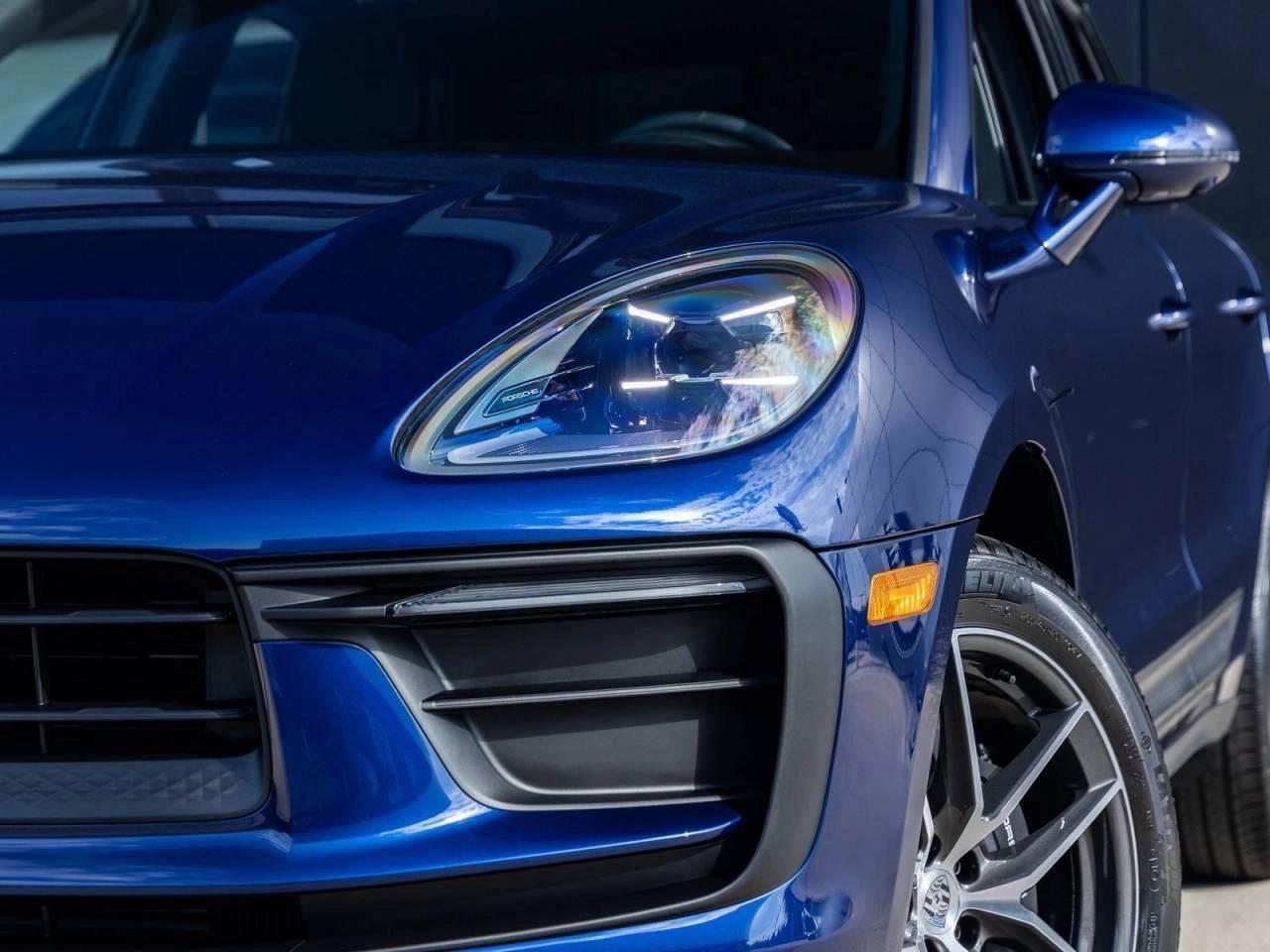 2026 Porsche Macan AWD