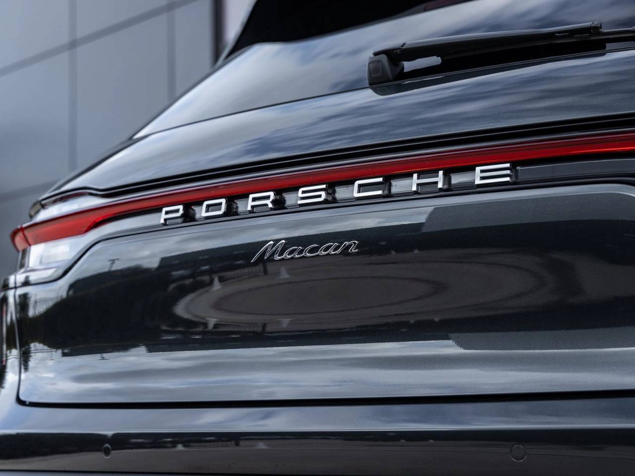 2026 Porsche Macan Macan
