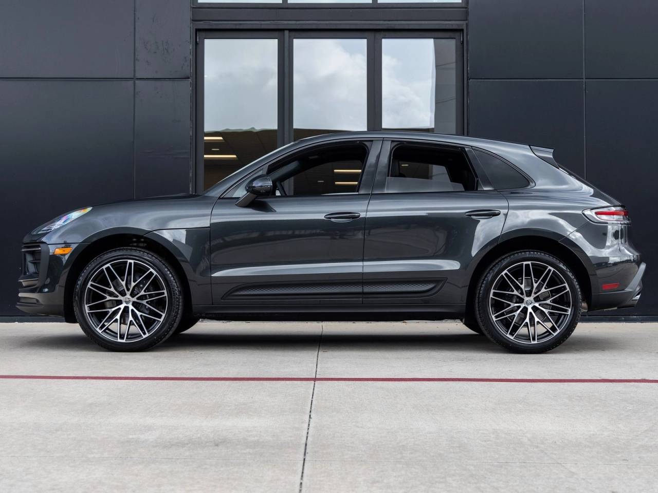 2026 Porsche Macan Macan