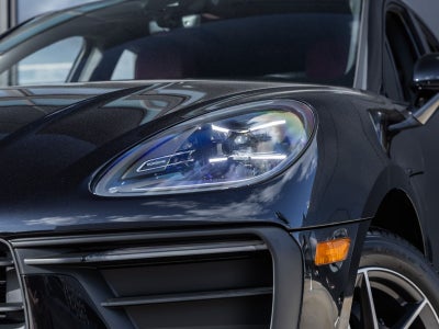 2026 Porsche Macan AWD