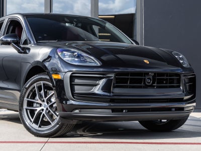 2026 Porsche Macan AWD