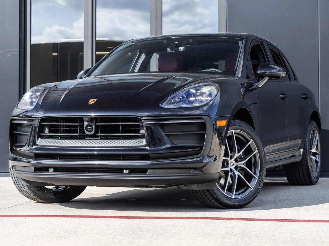 2026 Porsche Macan AWD