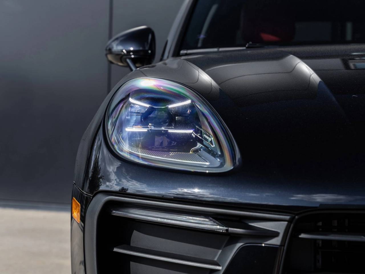 2026 Porsche Macan AWD