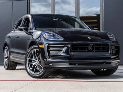 2026 Porsche Macan AWD
