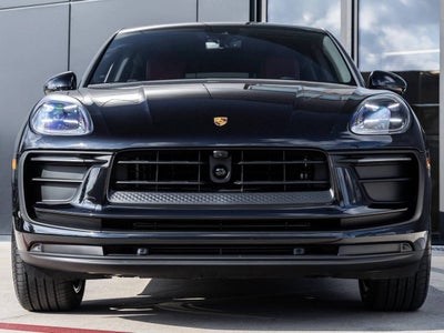 2026 Porsche Macan AWD