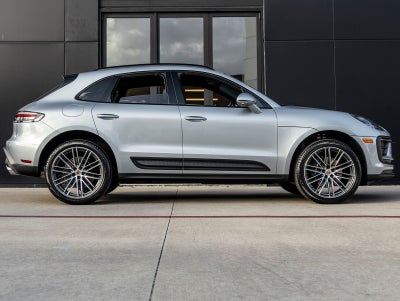 2026 Porsche Macan AWD