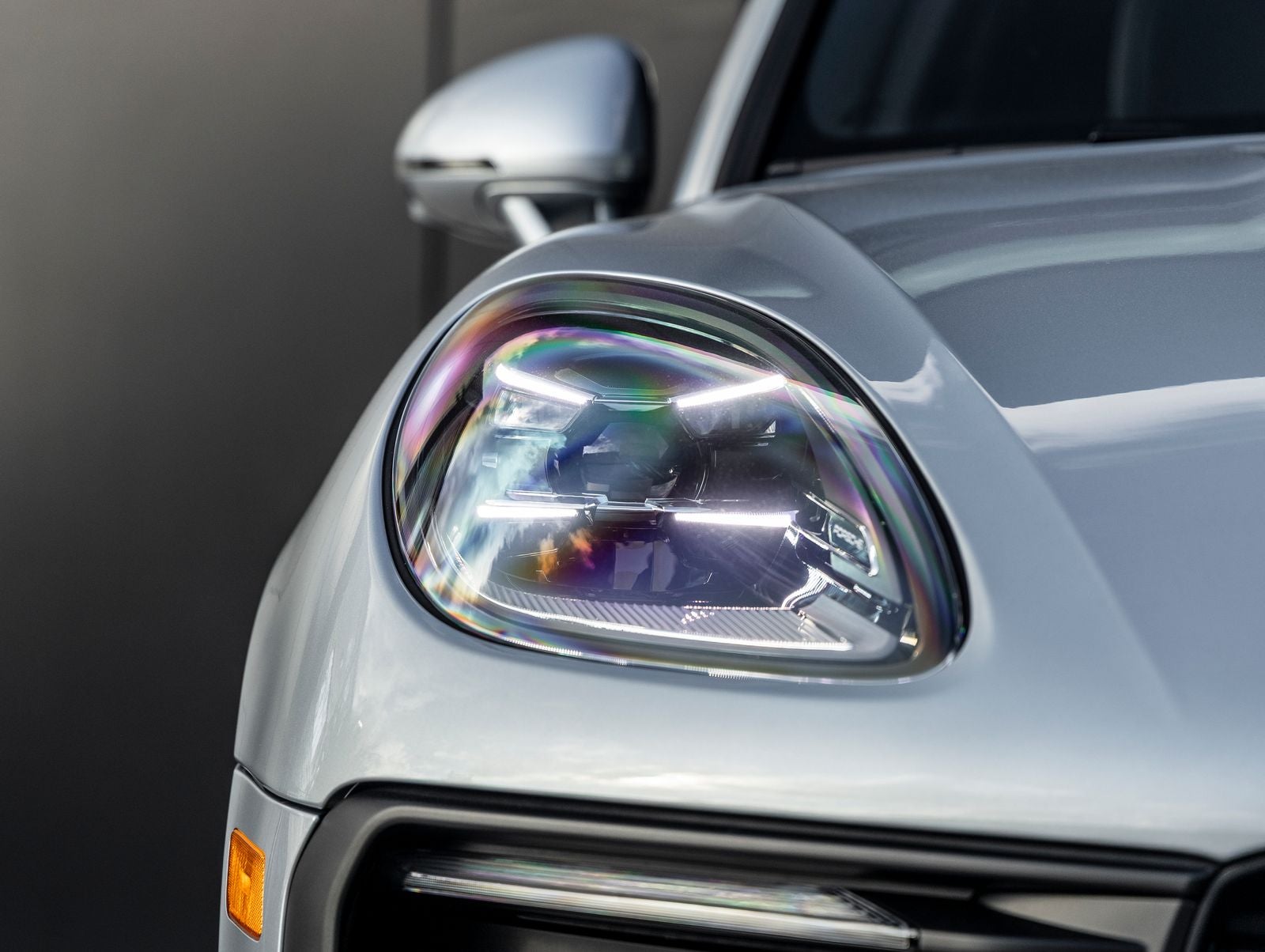 2026 Porsche Macan AWD