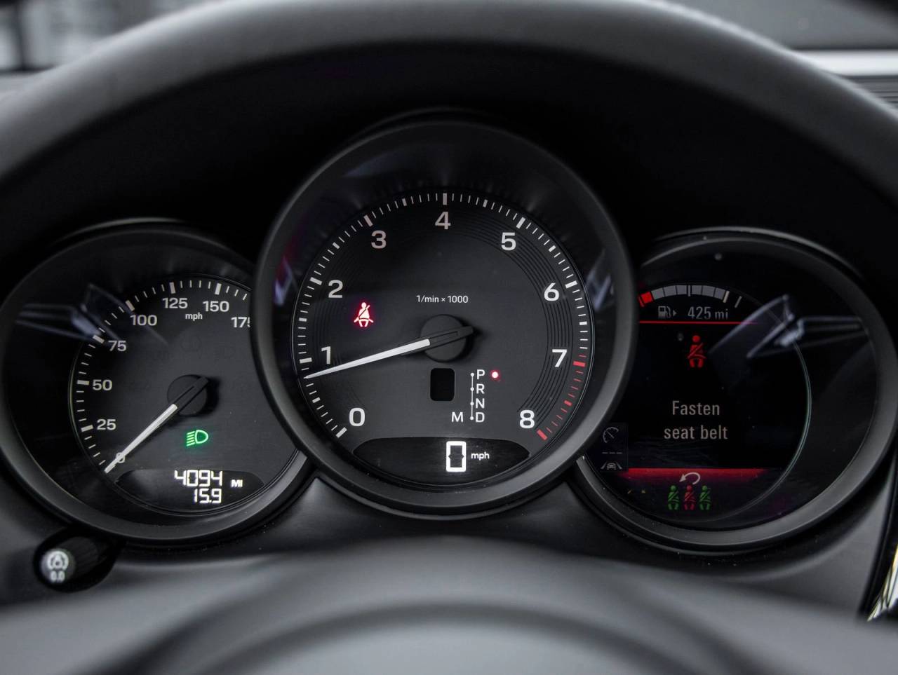 2026 Porsche Macan AWD