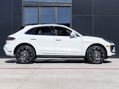 2026 Porsche Macan Macan