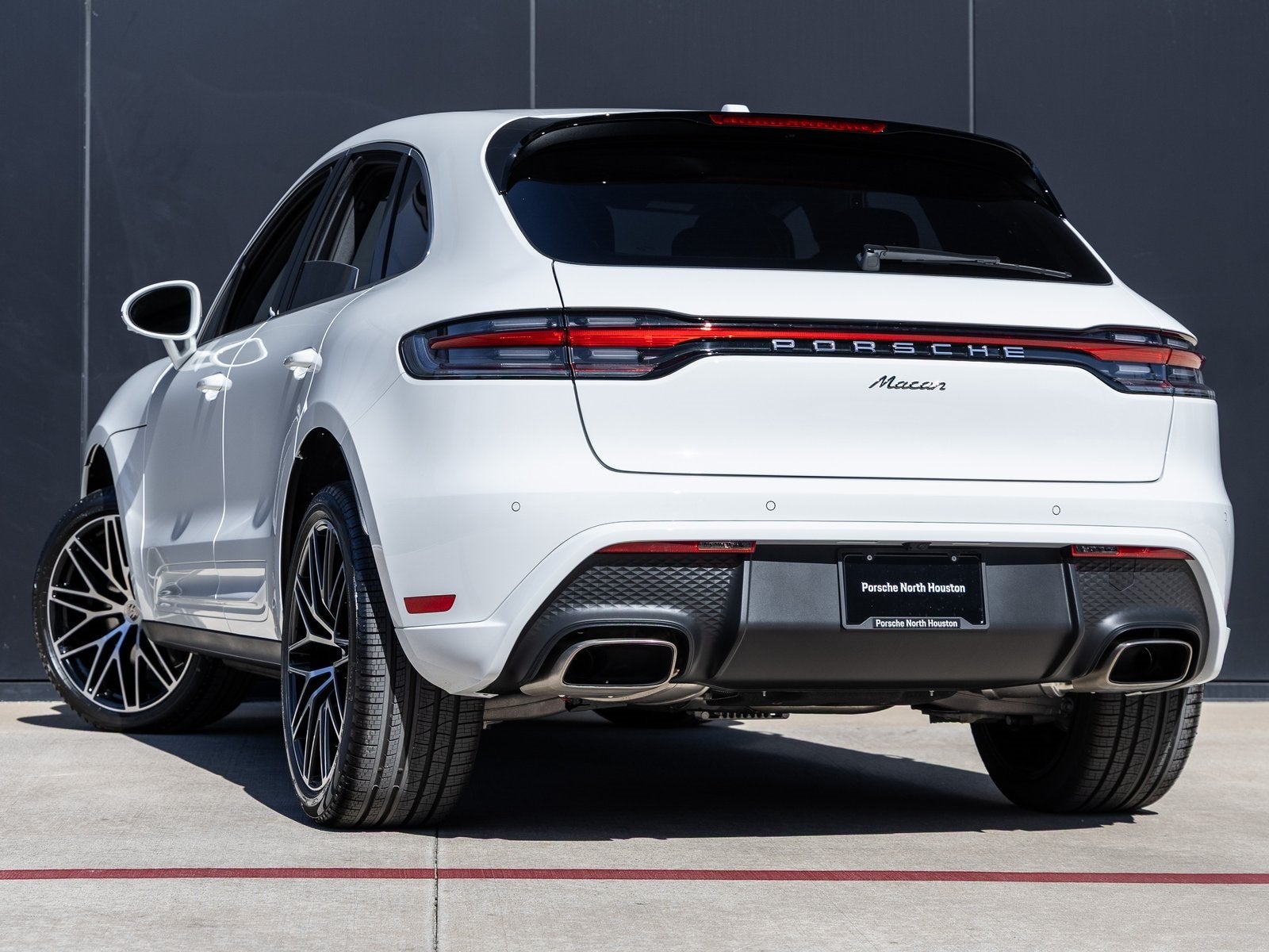 2026 Porsche Macan Macan