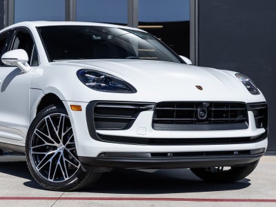 2026 Porsche Macan Macan