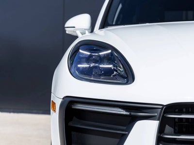 2026 Porsche Macan Macan