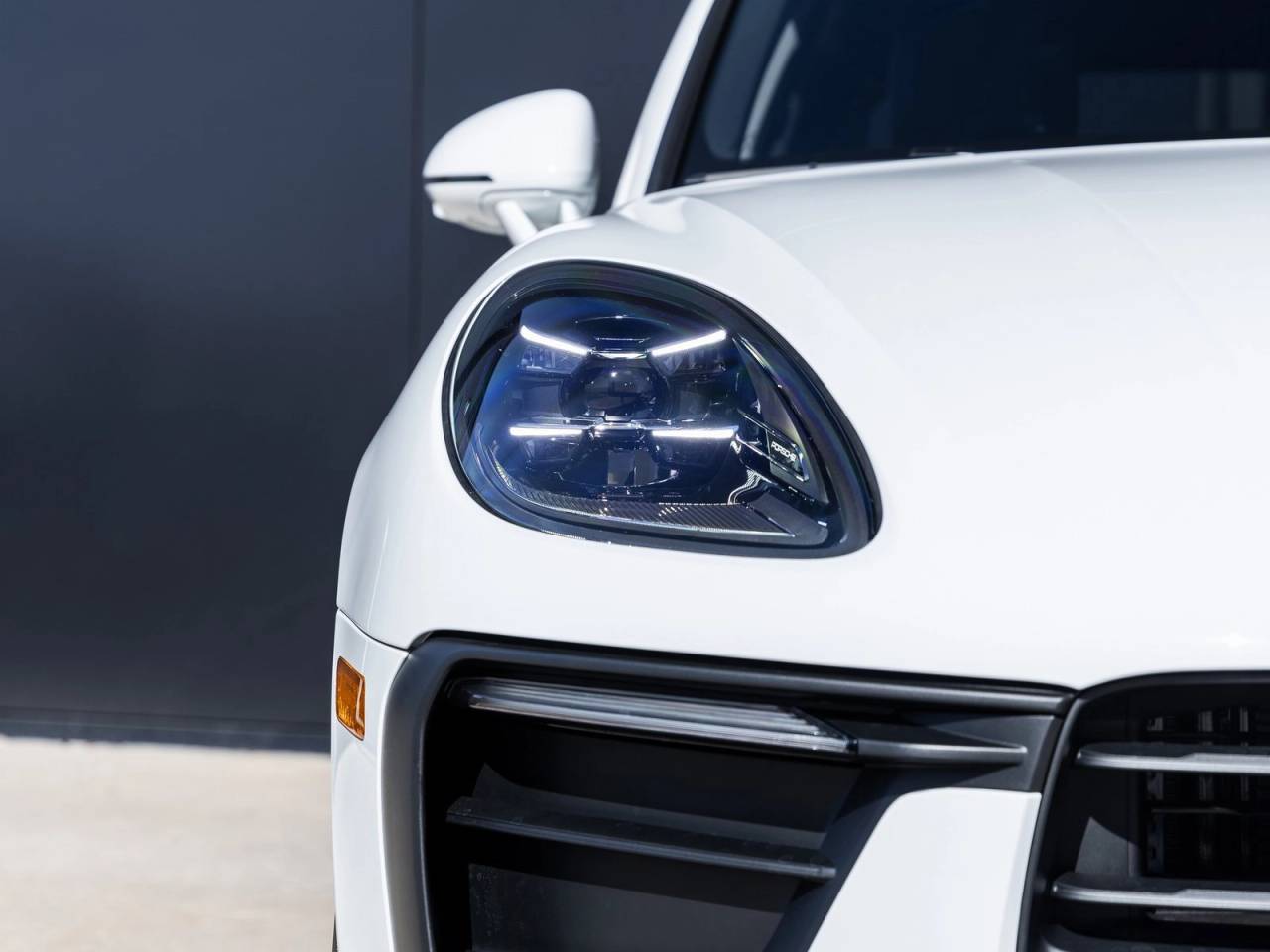 2026 Porsche Macan Macan