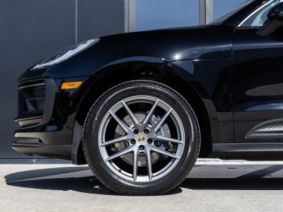 2026 Porsche Macan Macan