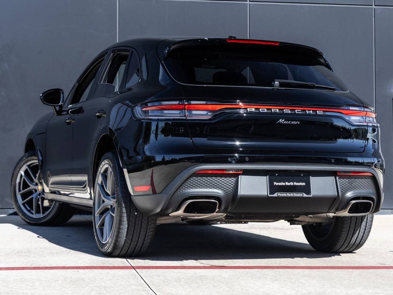 2026 Porsche Macan Macan