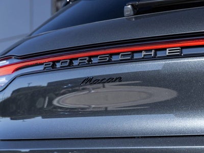 2026 Porsche Macan Macan
