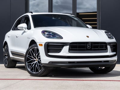 2026 Porsche Macan Macan