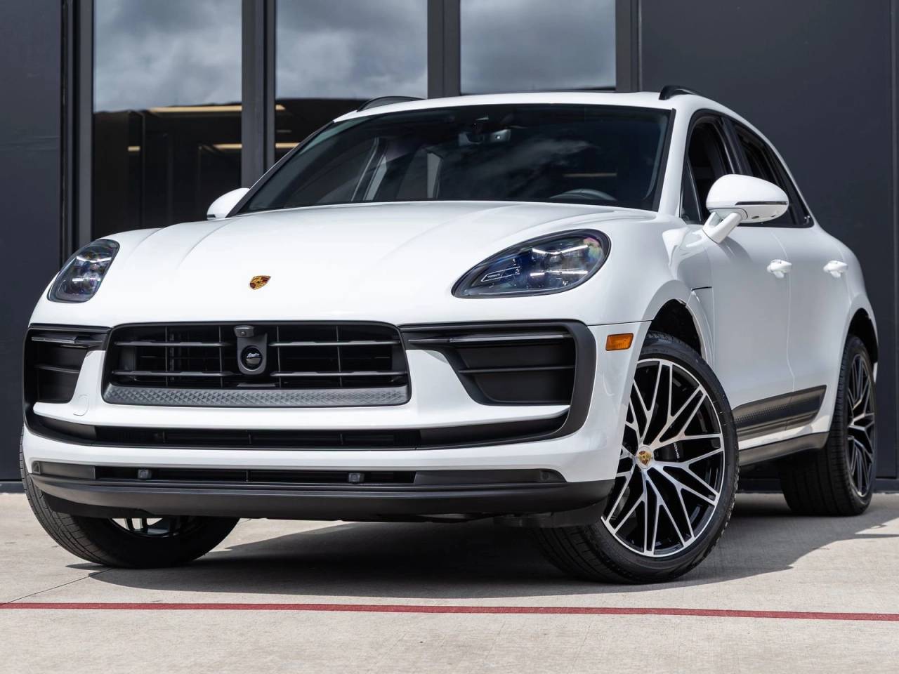 2026 Porsche Macan Macan