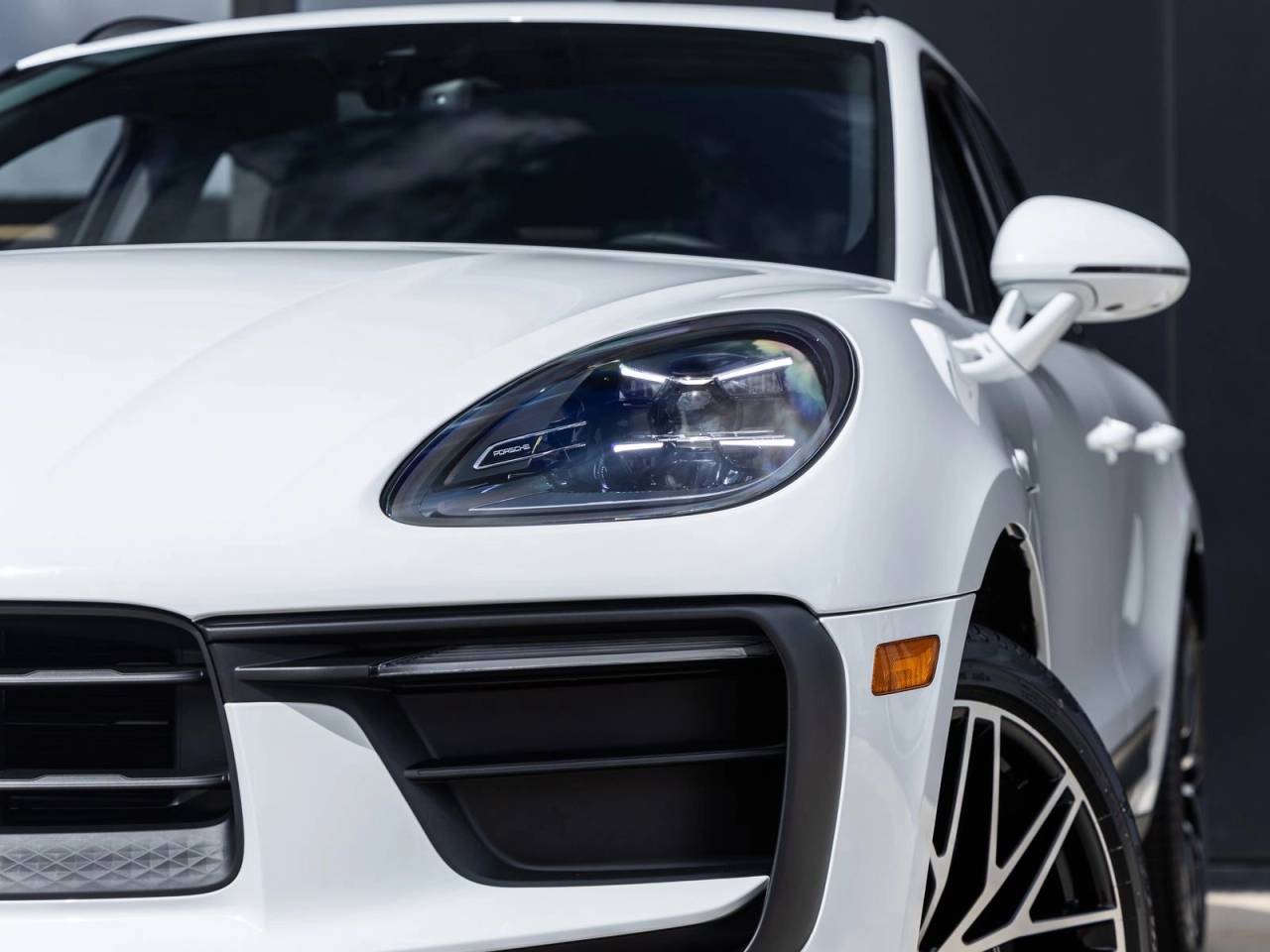 2026 Porsche Macan Macan