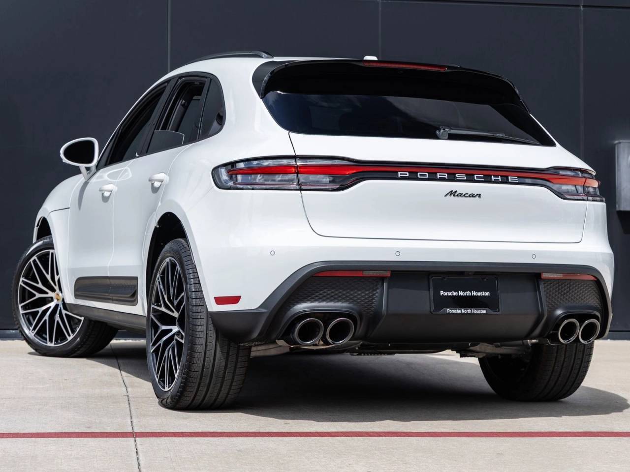 2026 Porsche Macan Macan