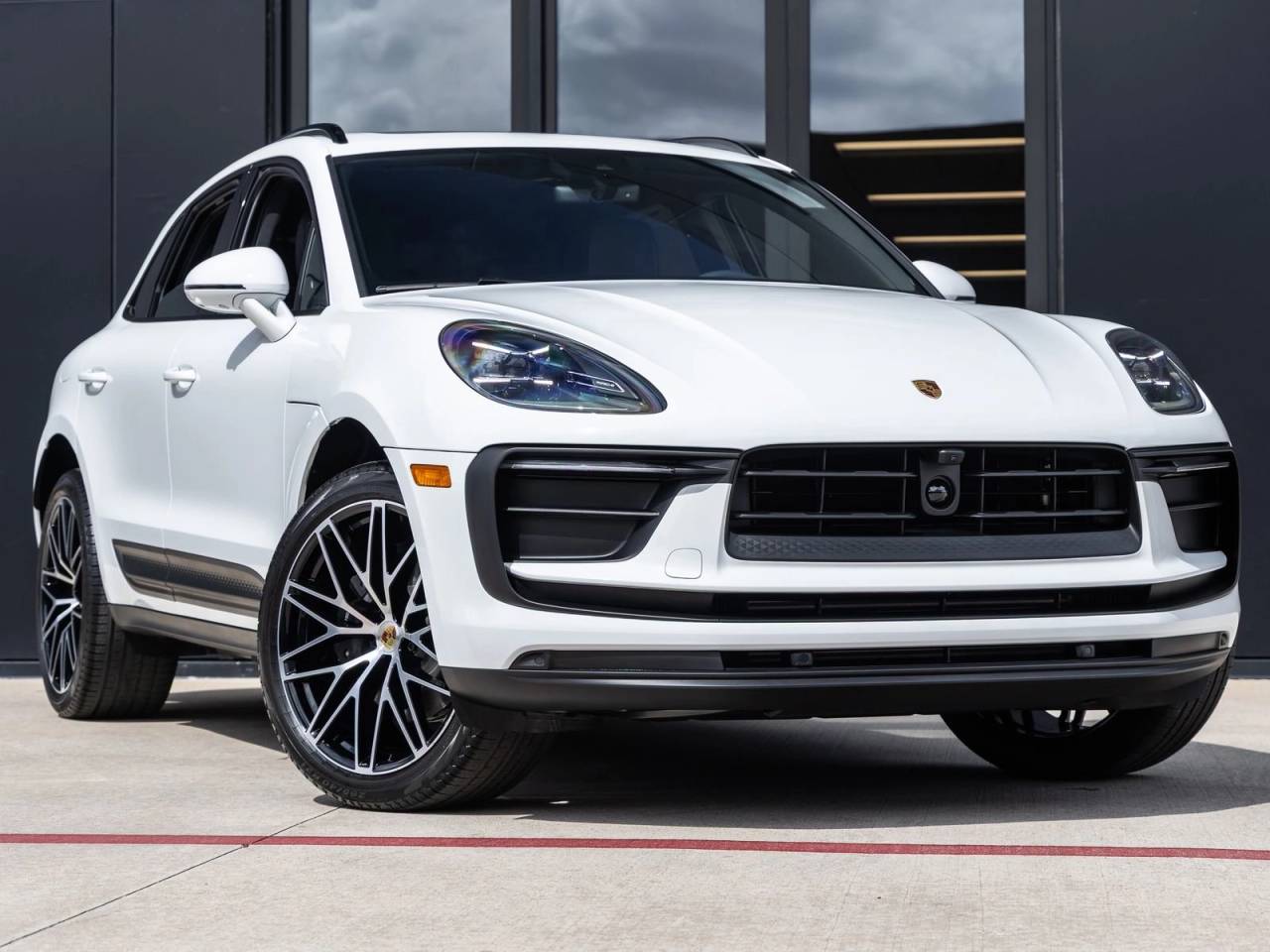 2026 Porsche Macan Macan