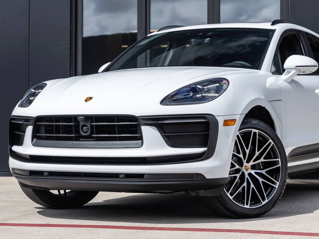 2026 Porsche Macan Macan